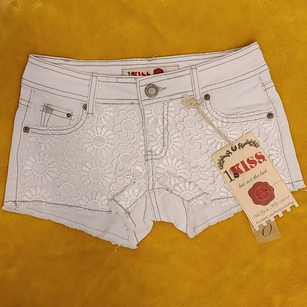 🆕️ Delia's - 1st Kiss - White Denim Shorts